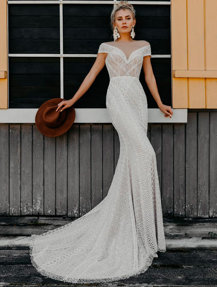 Robe de mariée avec traine