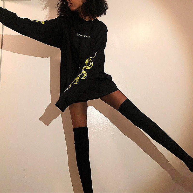 Des images élégantes et lumineuses pour les écolières