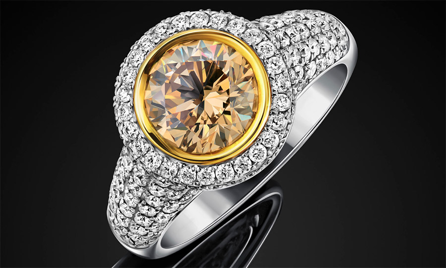 Bague avec diamant jaune