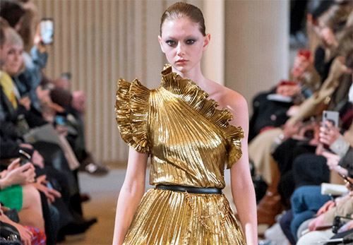 Robes belles et confortables pour la nouvelle année