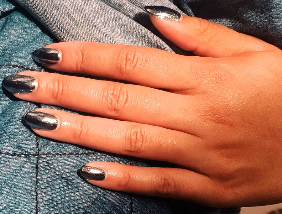 Manucure pour le nouvel an 2026