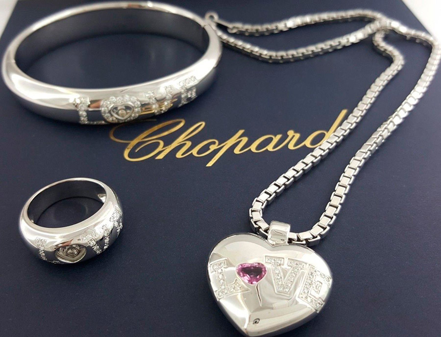 Photo de bijoux en cadeau