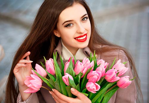 Maquillage parfait pour le 8 mars : idées et photos