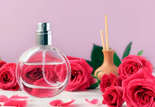 Tout sur les bienfaits des hydrolats pour les soins du visage