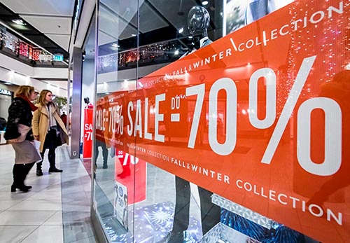 6 façons d'économiser sur les vêtements et d'avoir une garde-robe tendance