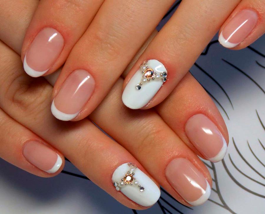 Top 10 des idées de manucure d'été pour les ongles courts
