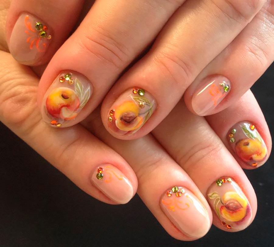 Manucure d'été aux baies