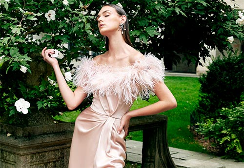 Robes de plumes : actualités mode