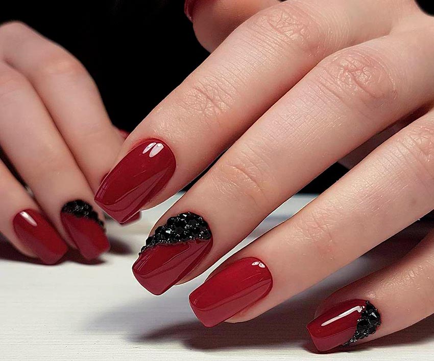 Conception d'ongles rouges