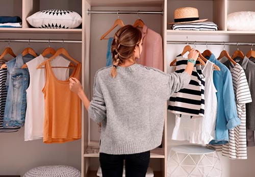 Garde-robe capsule polyvalente pour l'automne 2026