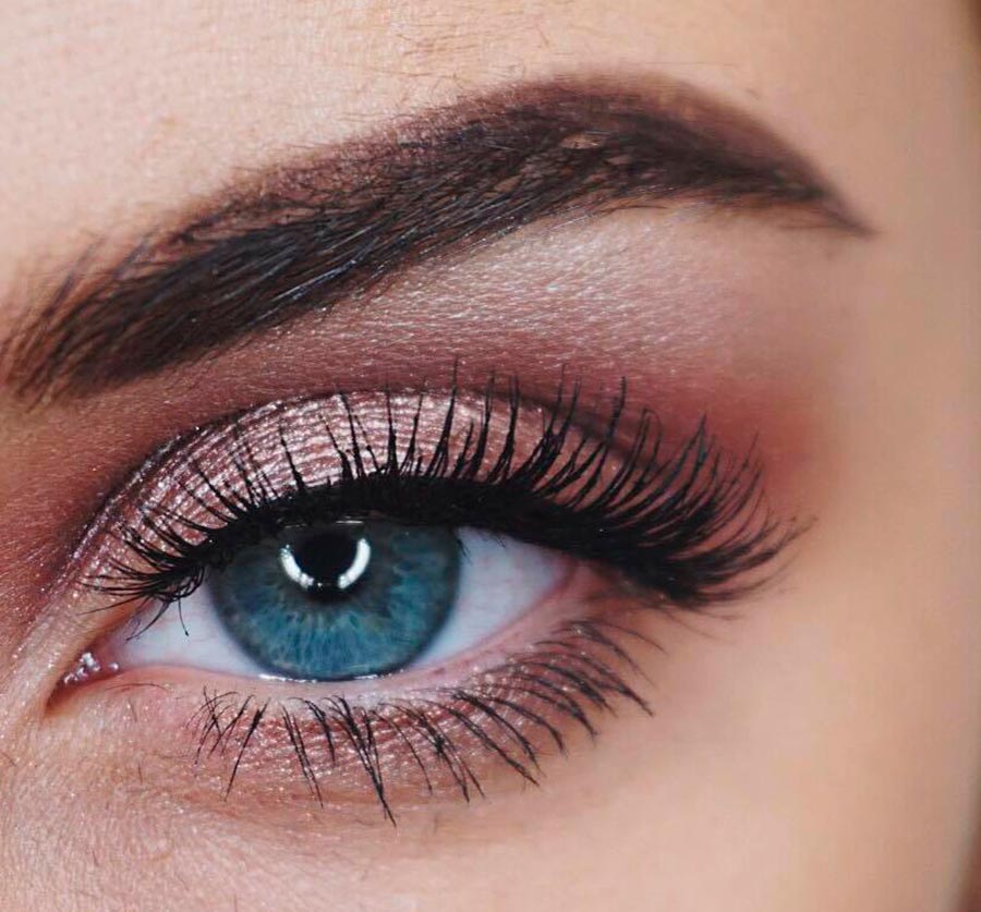 Beau maquillage des yeux