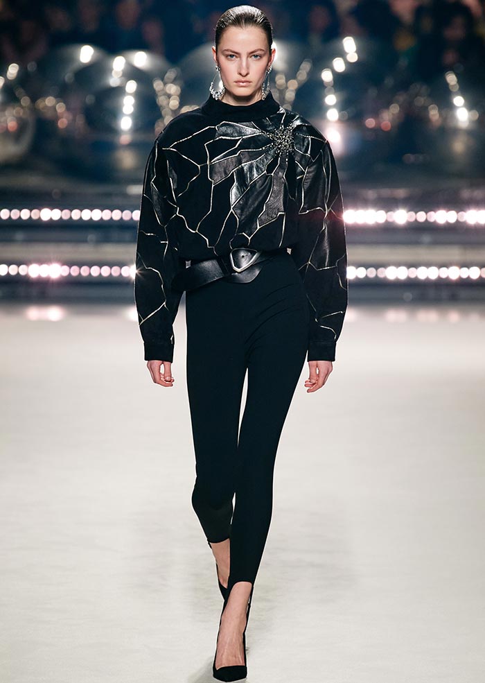 Vêtements en cuir à la mode automne-hiver 2025-2026