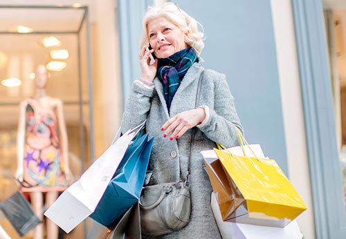 Rajeunissement avec des vêtements: conseils d'un styliste