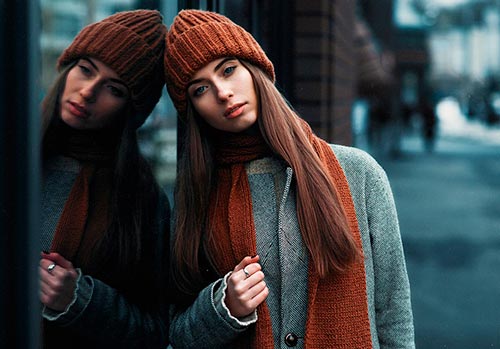 Le bonnet parfait pour votre doudoune : quel accessoire choisir
