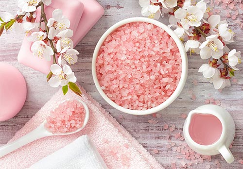 Bains de sel : bienfaits pour la beauté et la santé