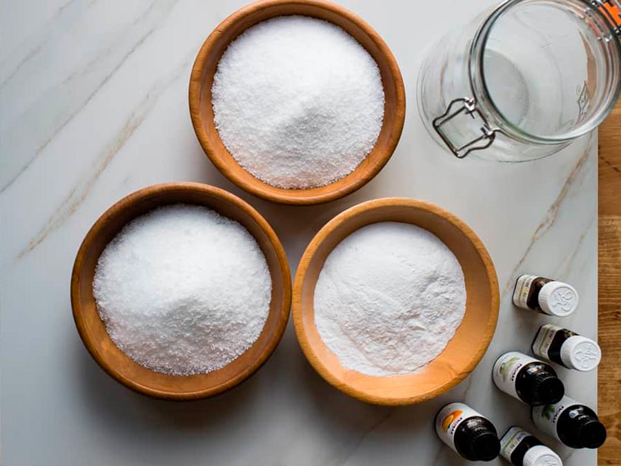 Bains de sel aux huiles essentielles